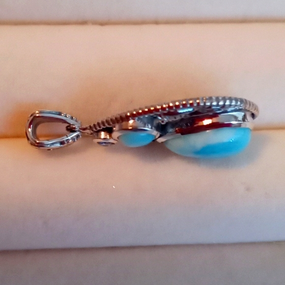 LARIMAR, CATALINA IOLITE SEALIFE PENDENT - Picture 4 of 8